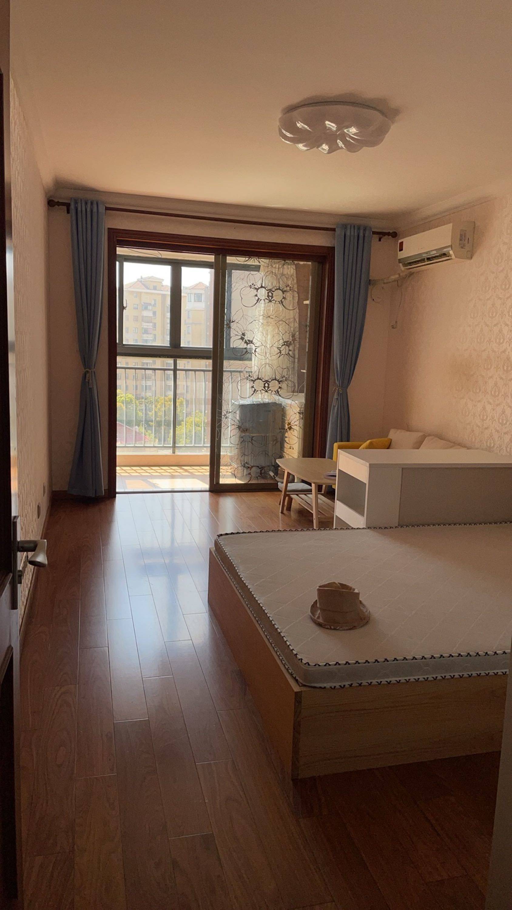 上海-徐汇-温馨小窝,干净治愈,不限性别,市井烟火气,宠物友好