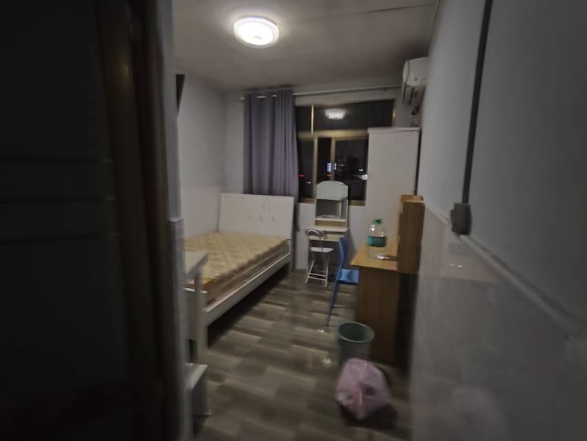 Shenzhen-Luohu-Seeking Flatmate