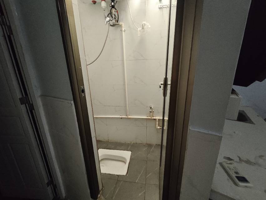Shenzhen-Luohu-Seeking Flatmate