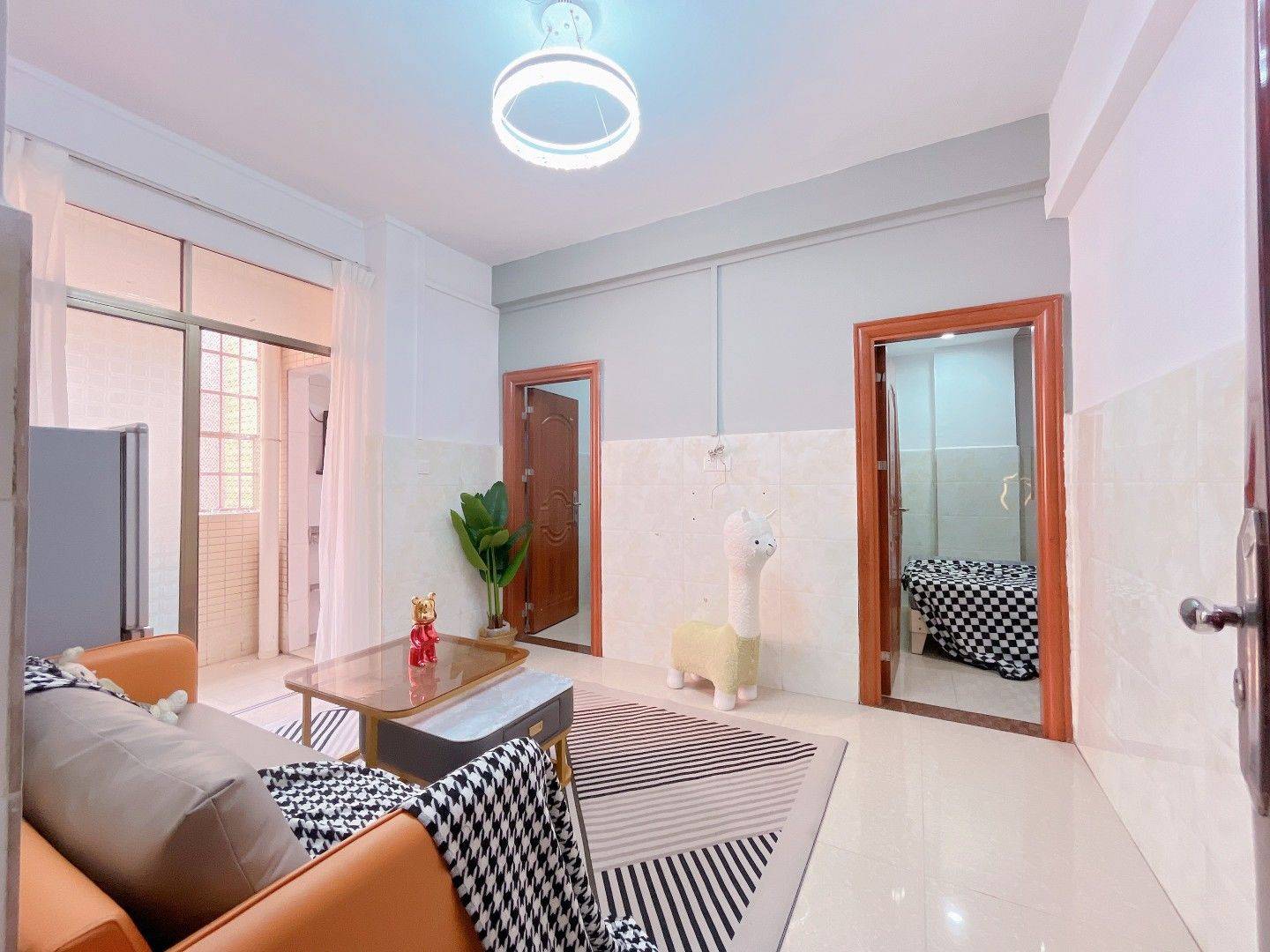Guangzhou-Baiyun-Cozy Home,Clean&Comfy,No Gender Limit,Hustle & Bustle,“Friends”,Chilled,LGBTQ Friendly,Pet Friendly