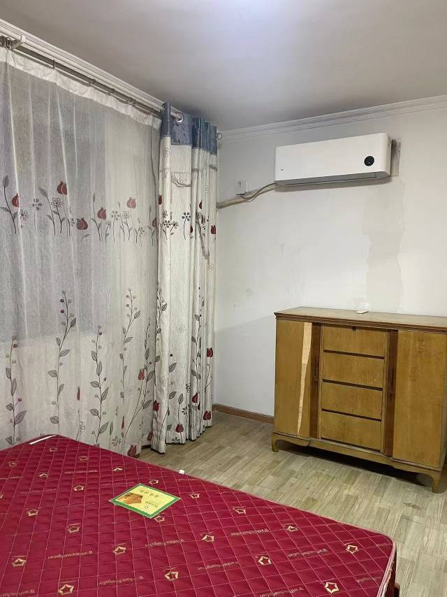 Nanjing-Qixia-Cozy Home,Clean&Comfy,No Gender Limit,Hustle & Bustle,“Friends”,Chilled