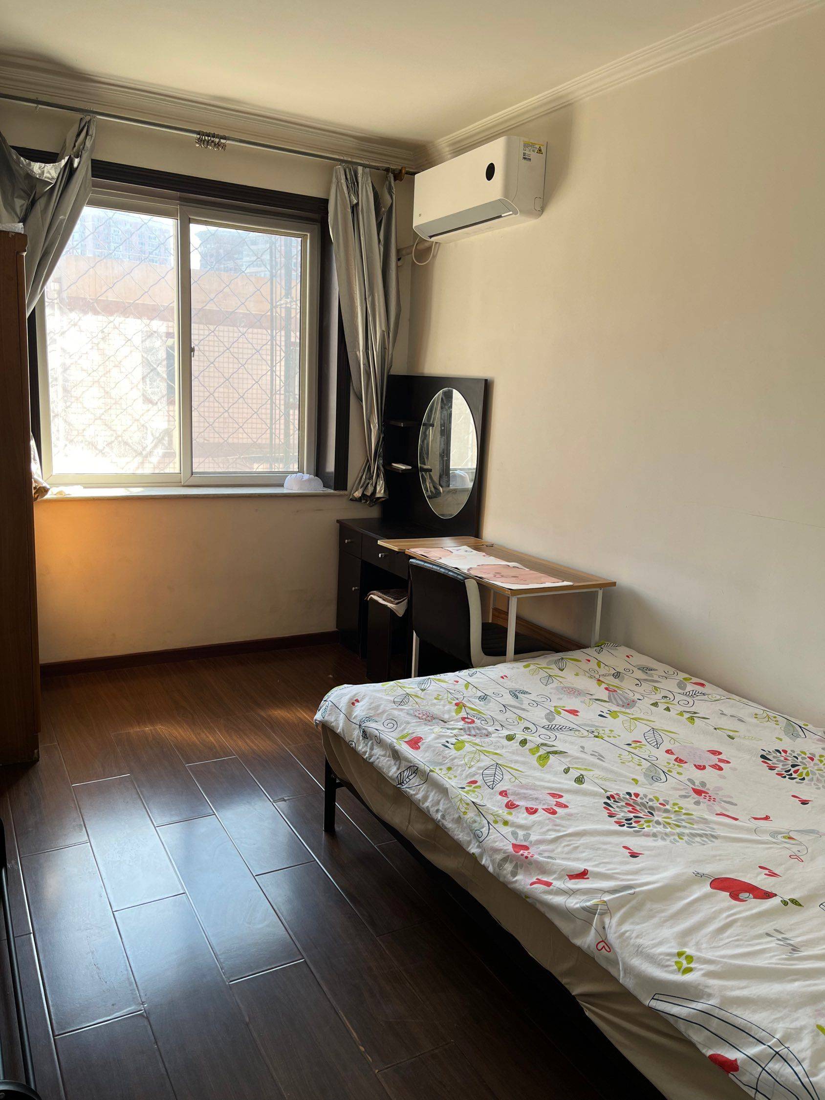 Beijing-Chaoyang-Clean&Comfy,No Gender Limit,Hustle & Bustle