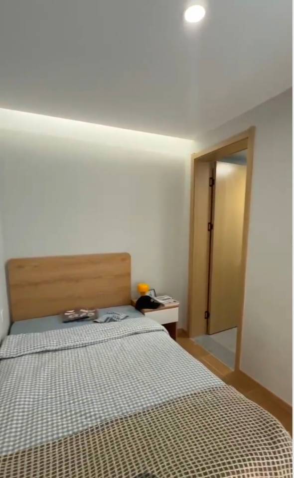 Shanghai-Baoshan-No Gender Limit