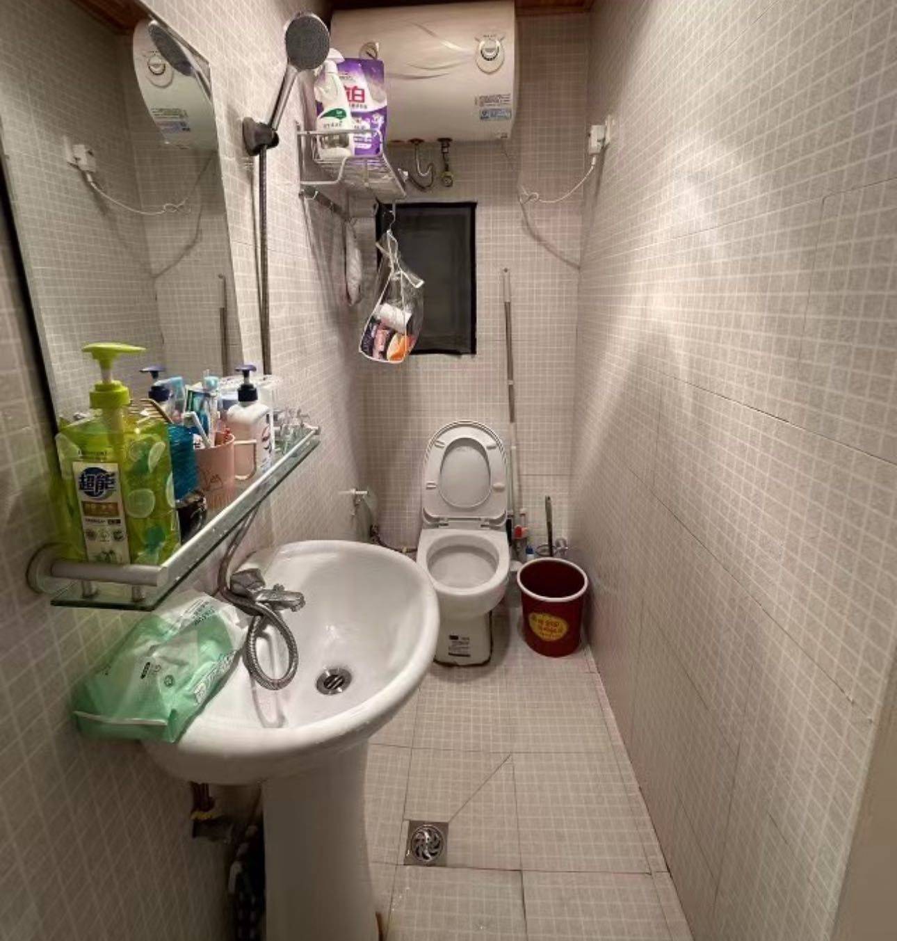 Shanghai-Xuhui-Cozy Home,Clean&Comfy,No Gender Limit,Hustle & Bustle,“Friends”,Chilled