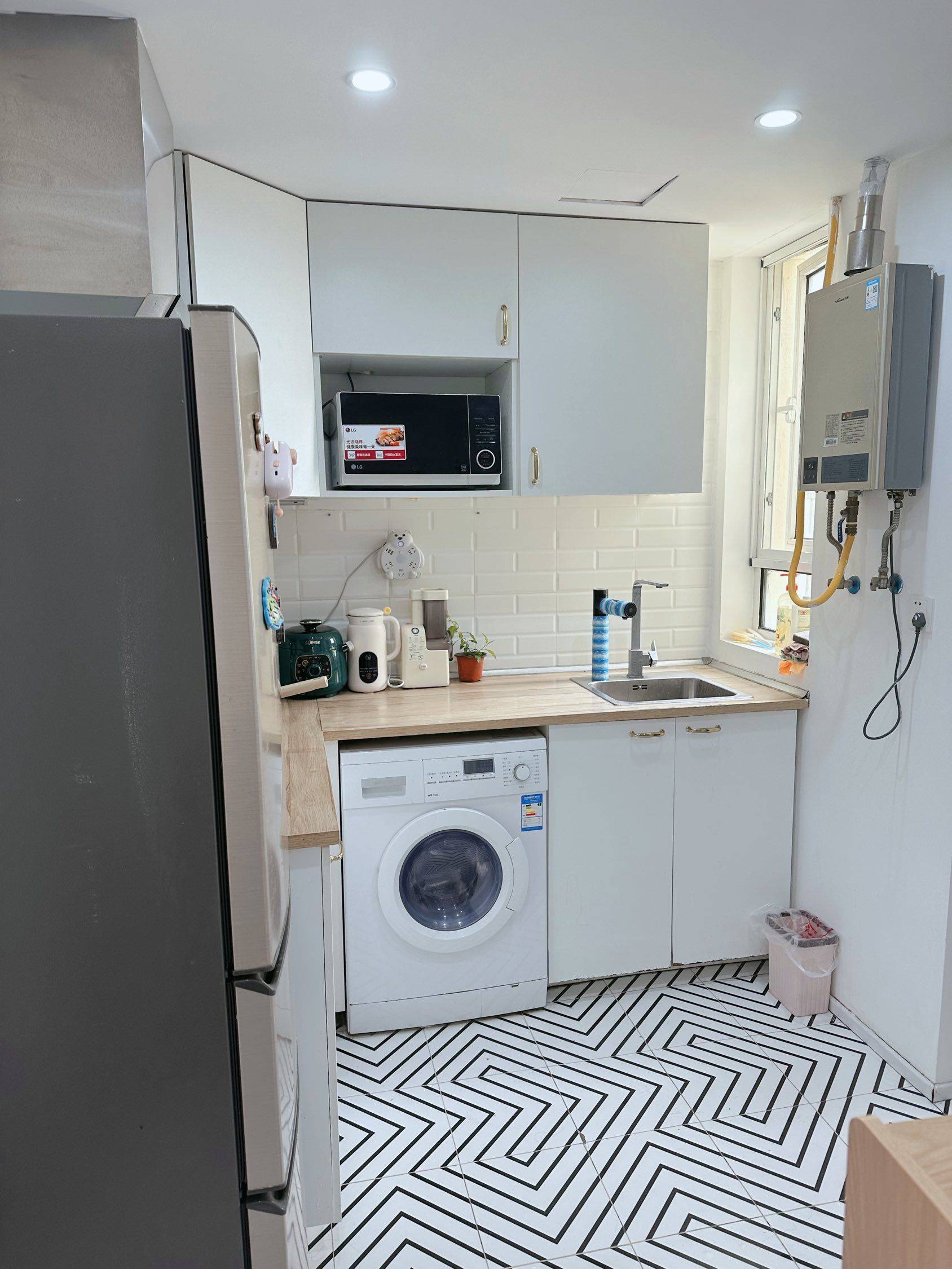 Shanghai-Pudong-Cozy Home,Clean&Comfy,No Gender Limit,Hustle & Bustle,“Friends”,Chilled,LGBTQ Friendly,Pet Friendly