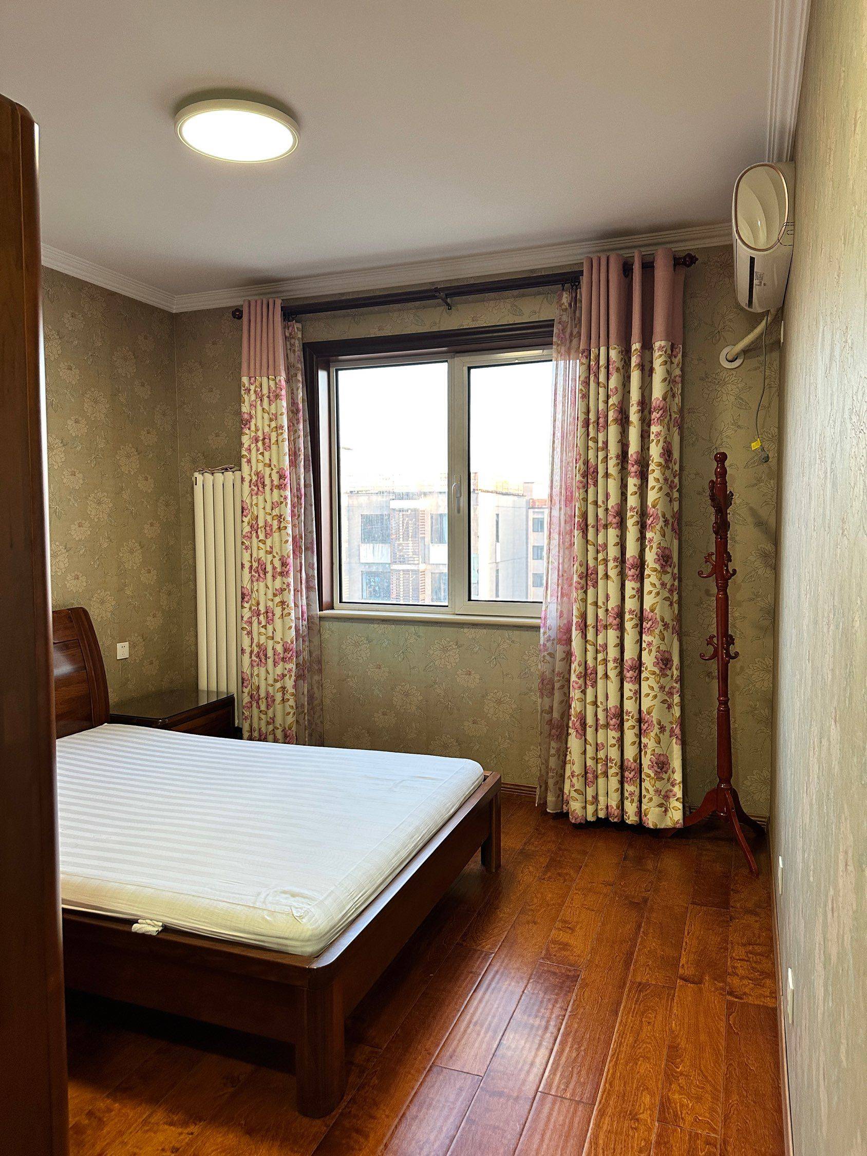 Beijing-Chaoyang-Clean&Comfy,No Gender Limit,“Friends”