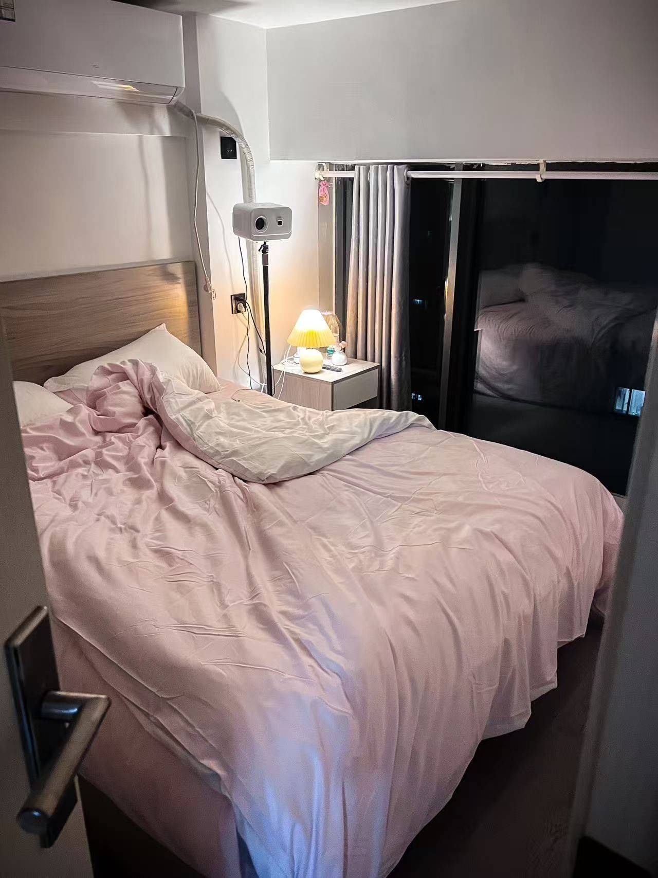 Wuhan-Hongshan-Cozy Home,Clean&Comfy,No Gender Limit,Hustle & Bustle,“Friends”,Pet Friendly