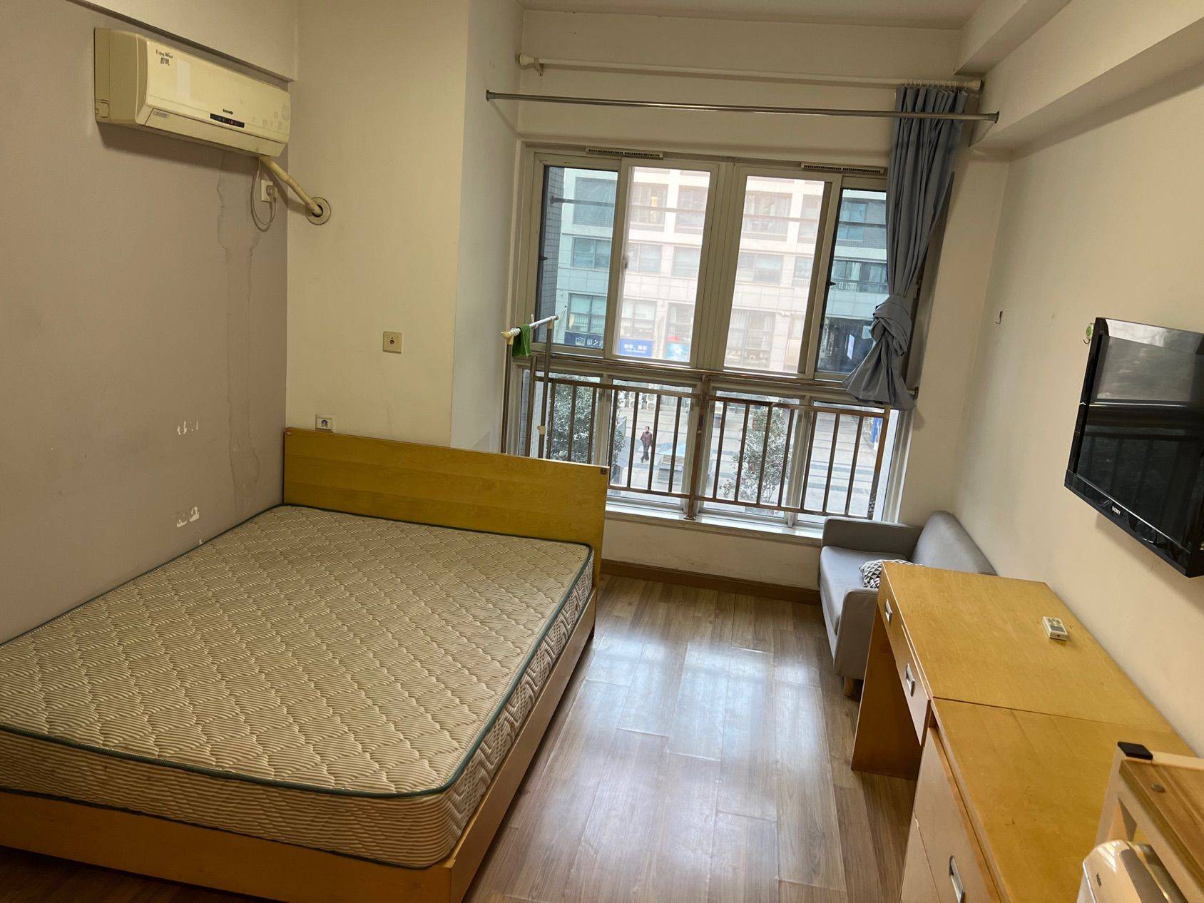 Nanjing-Yuhuatai-Cozy Home,Clean&Comfy,No Gender Limit,Hustle & Bustle,“Friends”,Chilled,LGBTQ Friendly,Pet Friendly