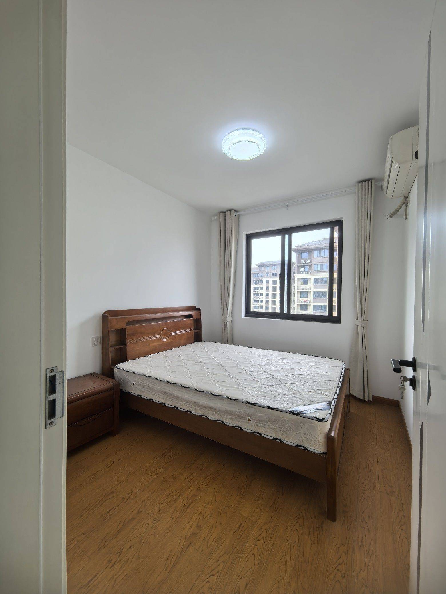 Shanghai-Minhang-Cozy Home,Clean&Comfy,No Gender Limit,Chilled,Pet Friendly