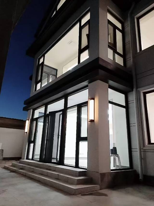 Beijing-Shunyi-1000RMB/Night,Cozy Home,Clean&Comfy,No Gender Limit,Hustle & Bustle,“Friends”,Chilled,LGBTQ Friendly,Pet Friendly