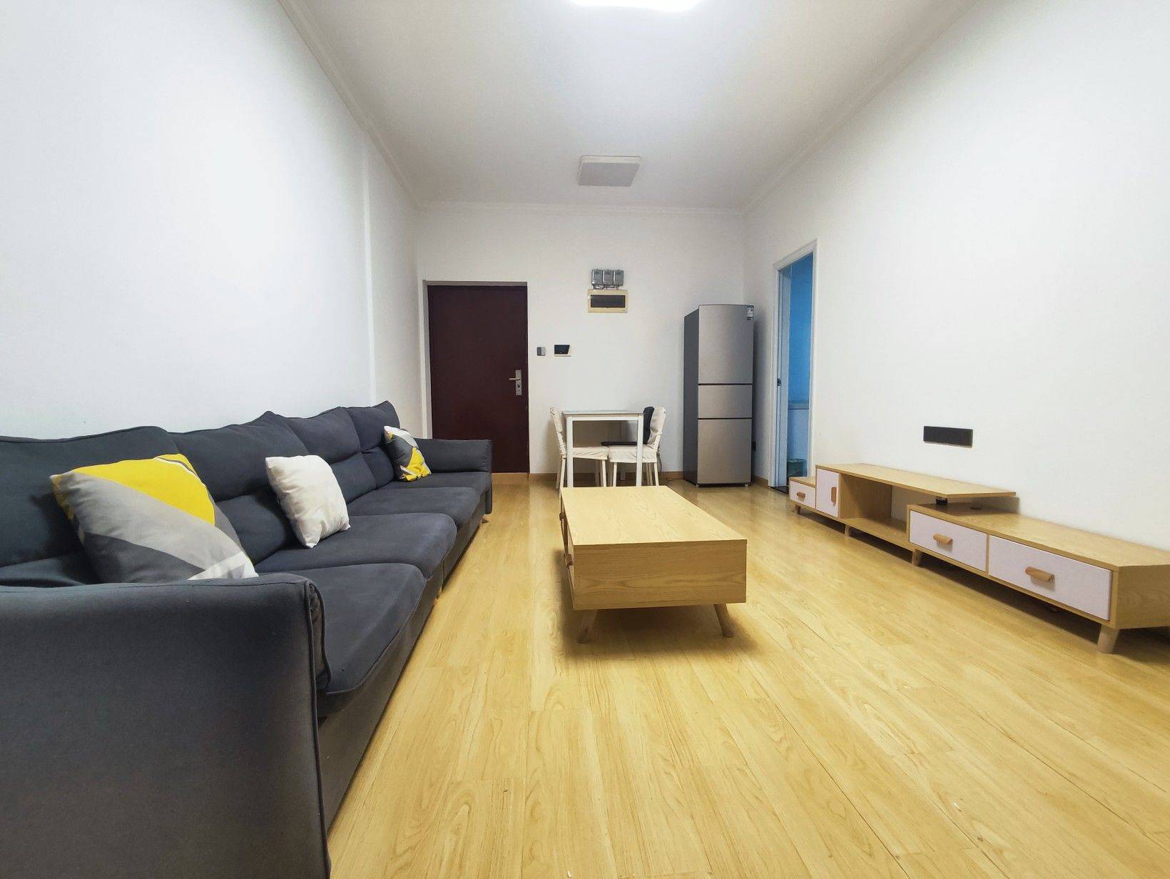 Wuhan-Jiangxia-Cozy Home,Clean&Comfy,No Gender Limit,Hustle & Bustle,“Friends”