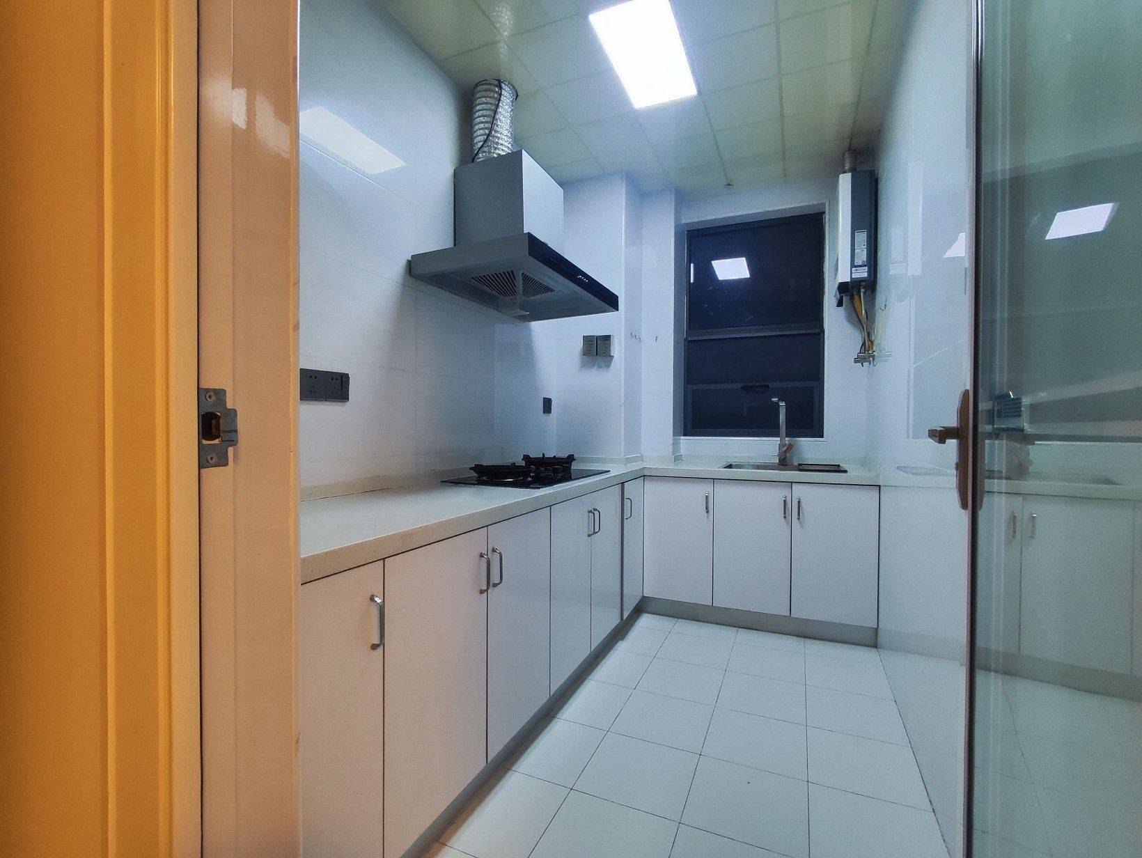 Wuhan-Jiangxia-Cozy Home,Clean&Comfy,No Gender Limit,Hustle & Bustle,“Friends”