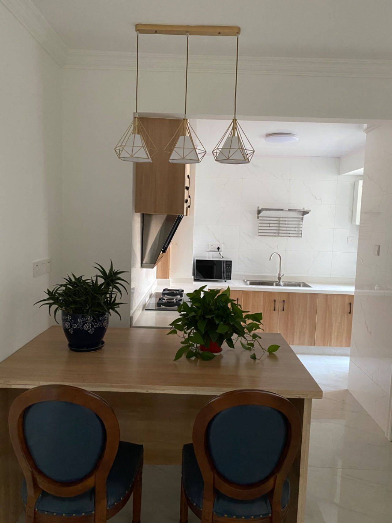 Shanghai-Putuo-Cozy Home,Clean&Comfy,No Gender Limit,Hustle & Bustle,“Friends”,Chilled,LGBTQ Friendly
