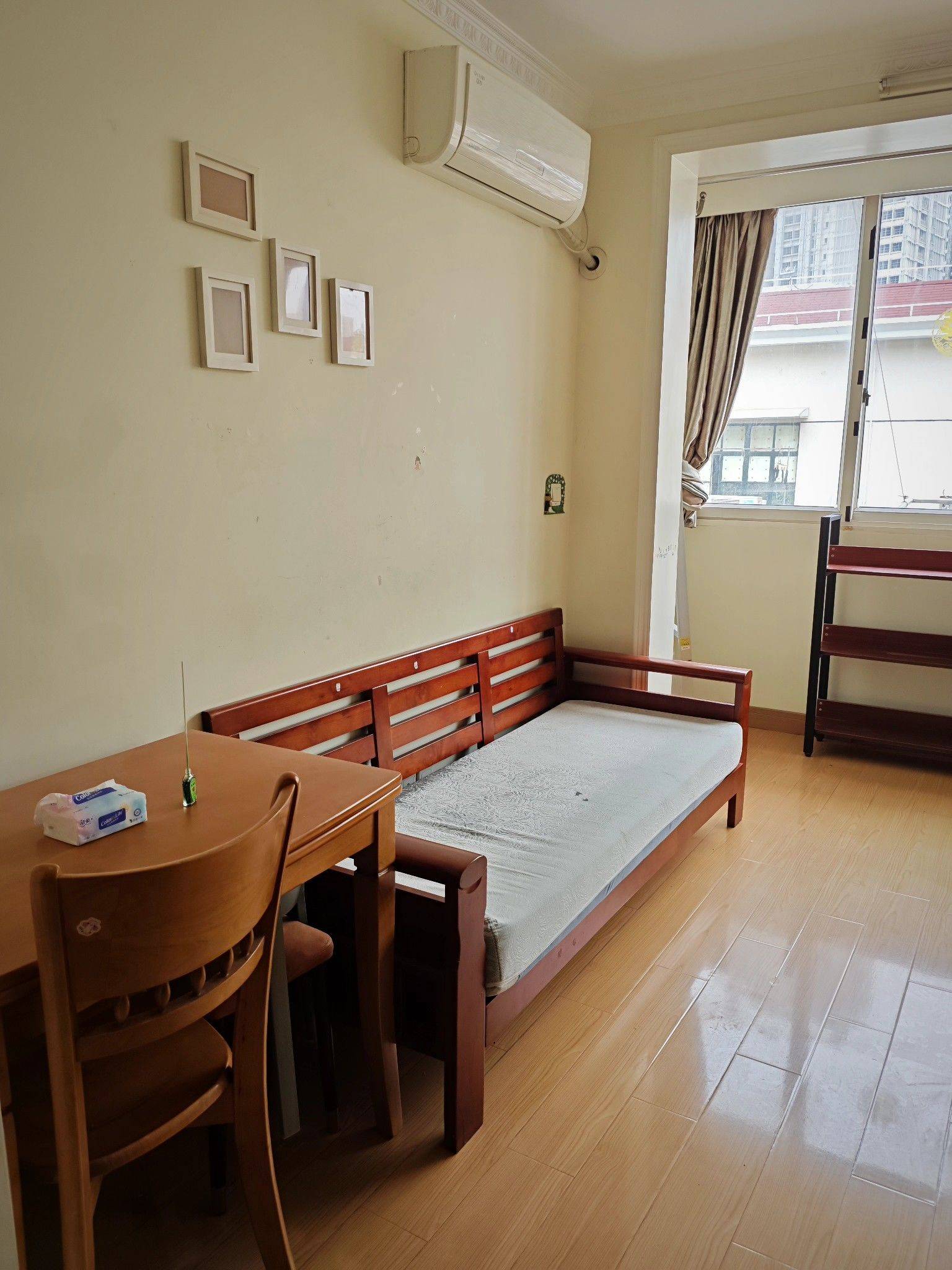 Shanghai-Jing‘An-Cozy Home,Clean&Comfy,No Gender Limit,Hustle & Bustle,Pet Friendly