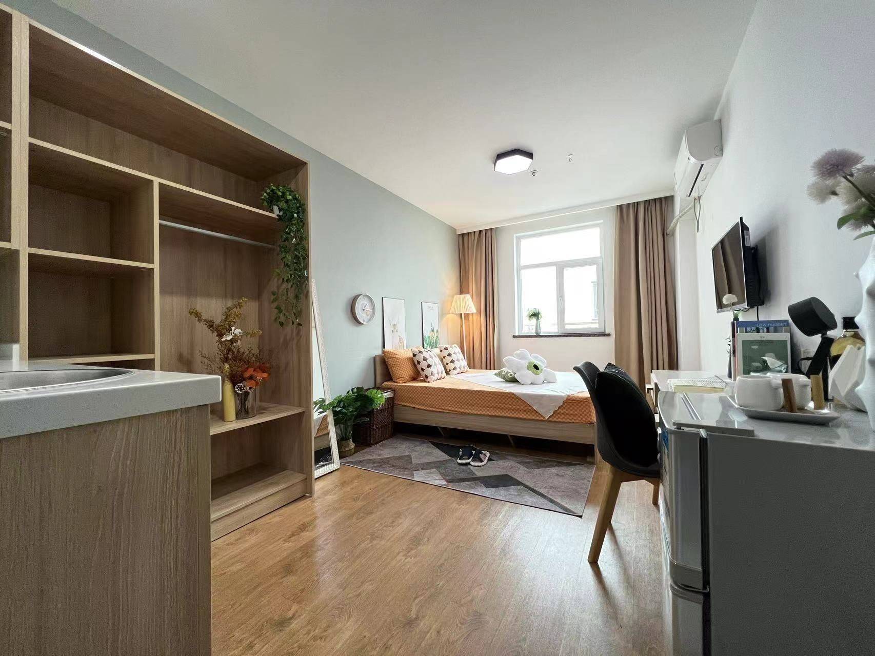 Shanghai-Putuo-Cozy Home,Clean&Comfy,No Gender Limit,Hustle & Bustle,“Friends”,Chilled