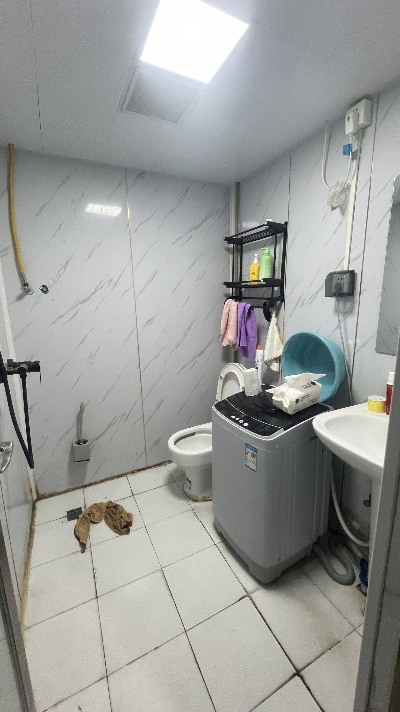 Wuhan-Hongshan-Cozy Home,Clean&Comfy,No Gender Limit,Hustle & Bustle