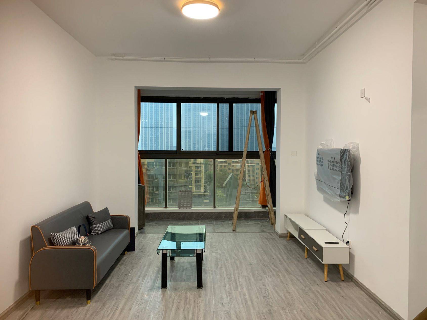 No Gender Limit-Pet Friendly