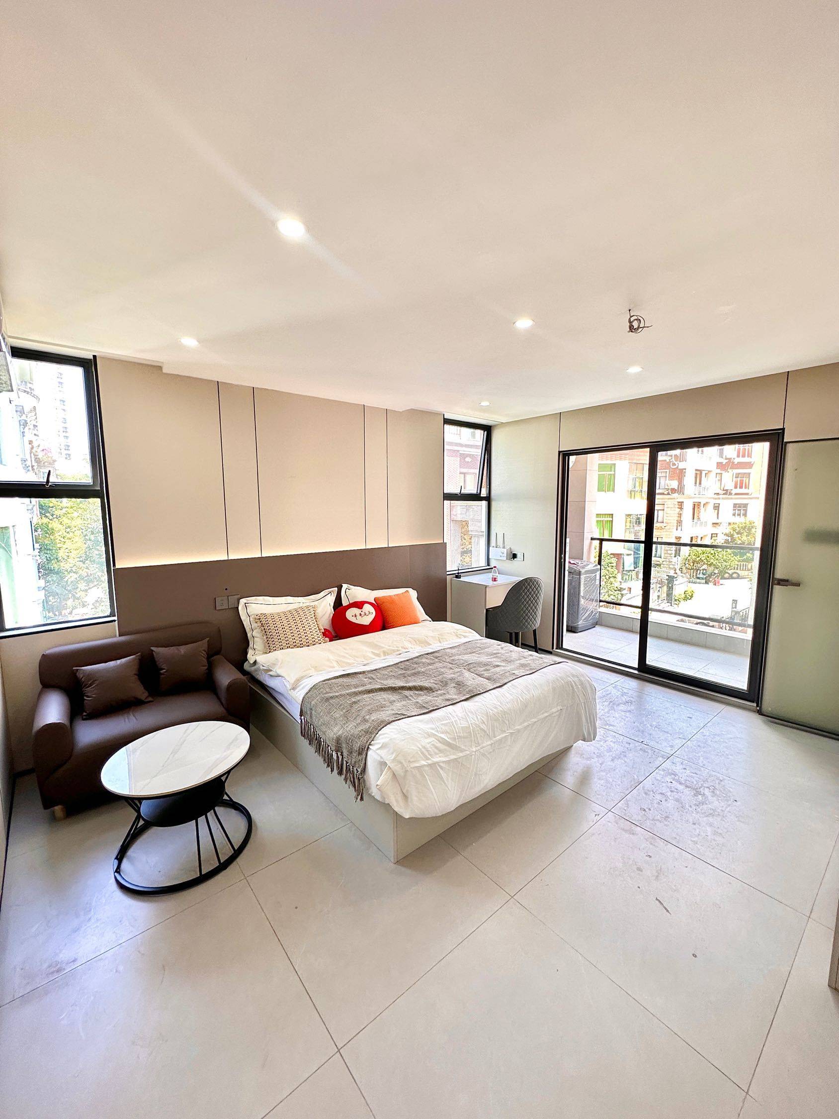 Shenzhen-BaoAn-Cozy Home,Clean&Comfy,No Gender Limit,Hustle & Bustle,“Friends”,Chilled,LGBTQ Friendly,Pet Friendly