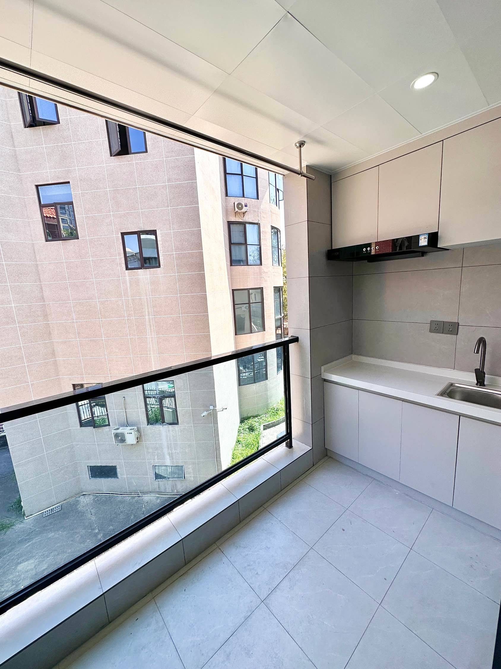 Shenzhen-BaoAn-Cozy Home,Clean&Comfy,No Gender Limit,Hustle & Bustle,“Friends”,Chilled,LGBTQ Friendly,Pet Friendly