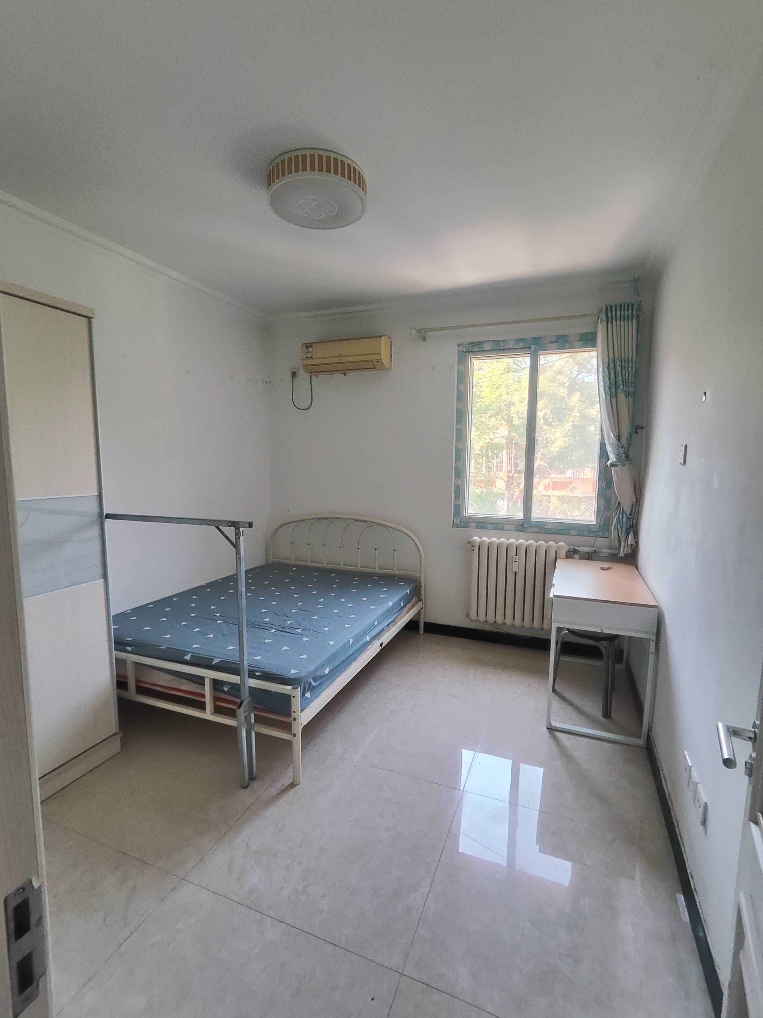 Beijing-Xicheng-Long term,Shared Apartment,Seeking Flatmate,Long Term