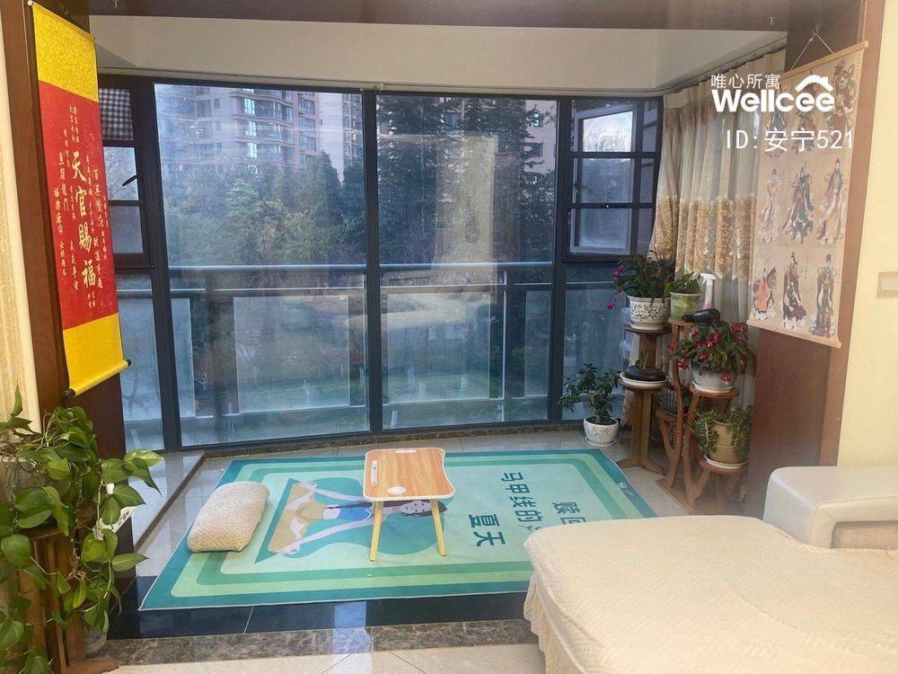 Cozy Home | Clean&Comfy | No Gender Limit | Hustle & Bustle | “Friends” | Chilled | Pet Friendly