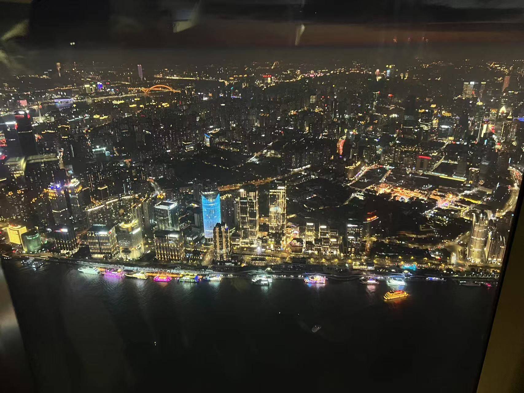 宏初来乍到，请多关照！