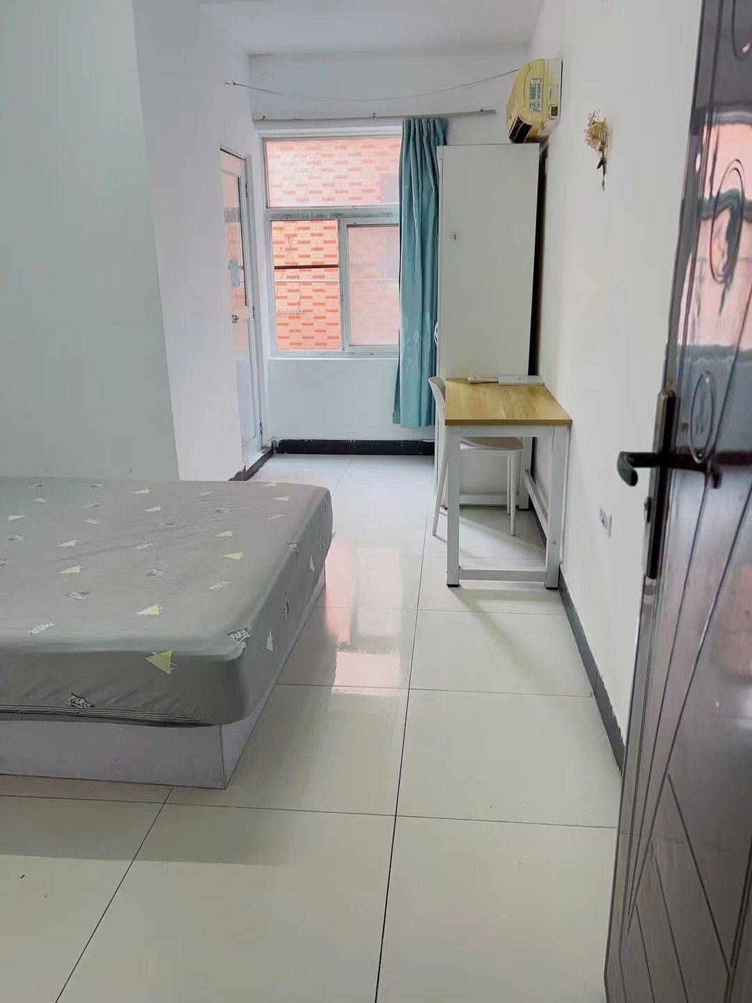 Wuhan-Hongshan-Cozy Home,Clean&Comfy,No Gender Limit,Hustle & Bustle,“Friends”,Chilled,LGBTQ Friendly,Pet Friendly