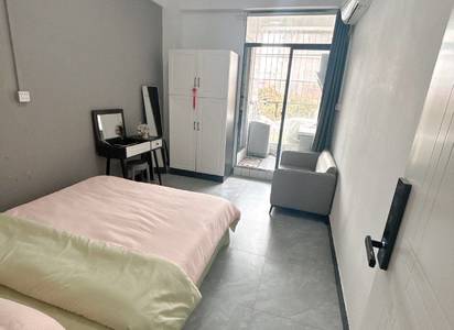 Cozy Home | Clean&Comfy | No Gender Limit | Hustle & Bustle | Chilled | LGBTQ Friendly