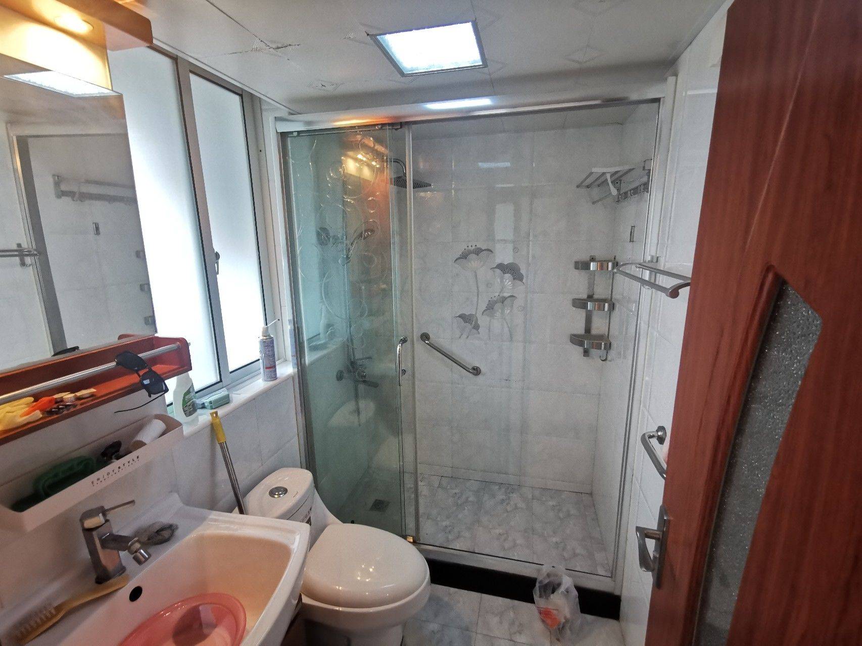 Shanghai-Pudong-Cozy Home,Clean&Comfy,No Gender Limit,Hustle & Bustle,“Friends”,Chilled