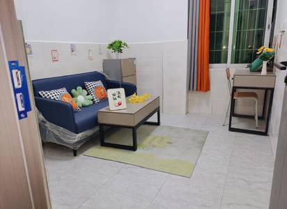 Cozy Home | Clean&Comfy | No Gender Limit | Hustle & Bustle | “Friends” | Chilled | LGBTQ Friendly | Pet Friendly