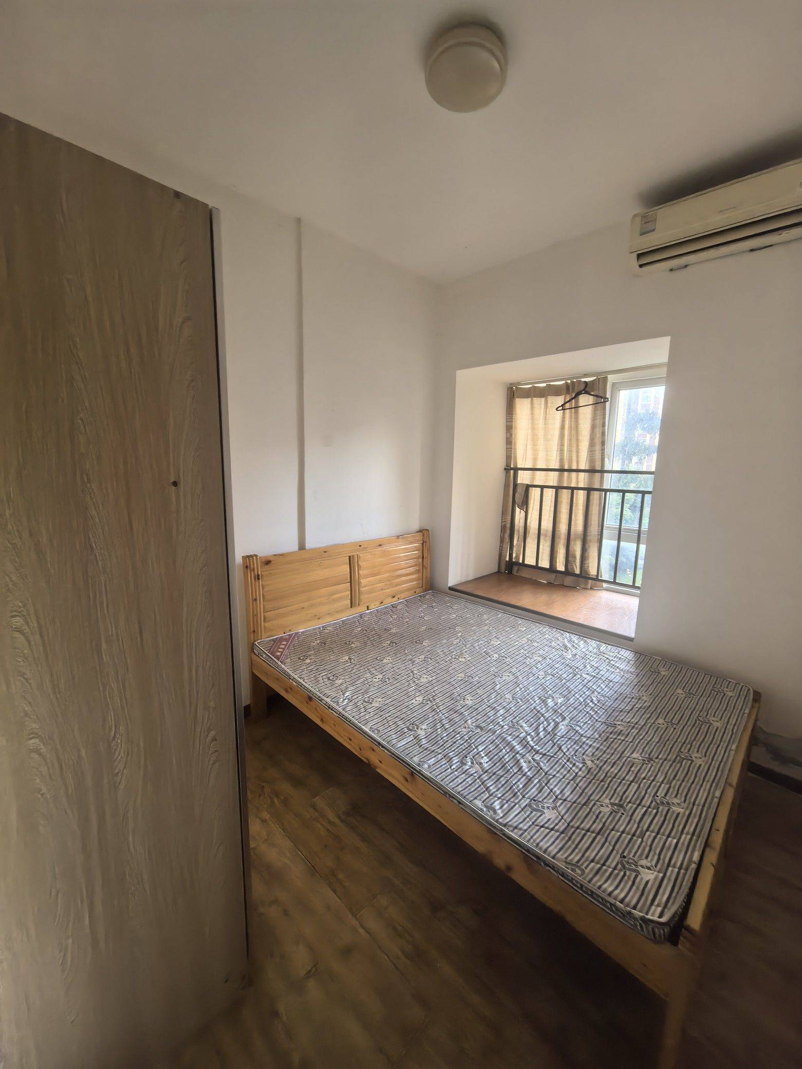 Chengdu-Chenghua-Cozy Home,Clean&Comfy,No Gender Limit,Hustle & Bustle